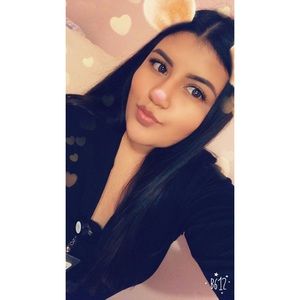 Meet your Posher, Leslie